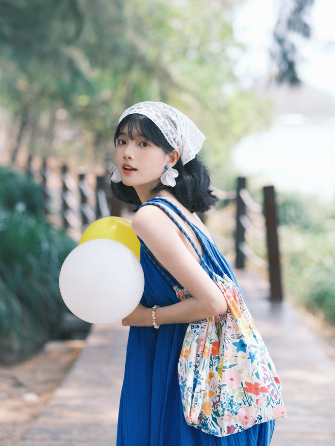 李茶的姑妈 封面